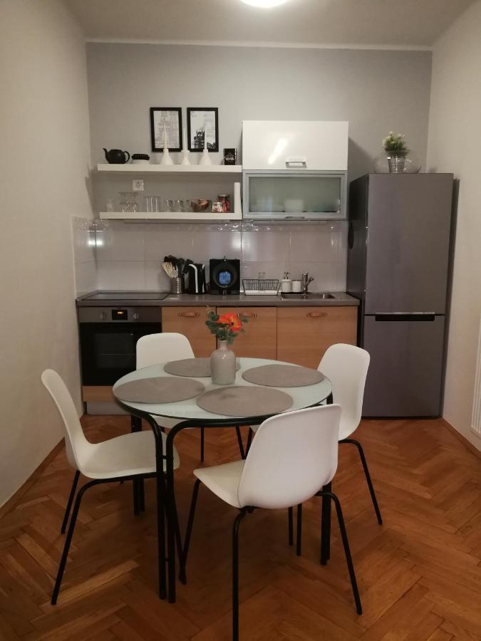 Centrum11 Peçuy Dış mekan fotoğraf