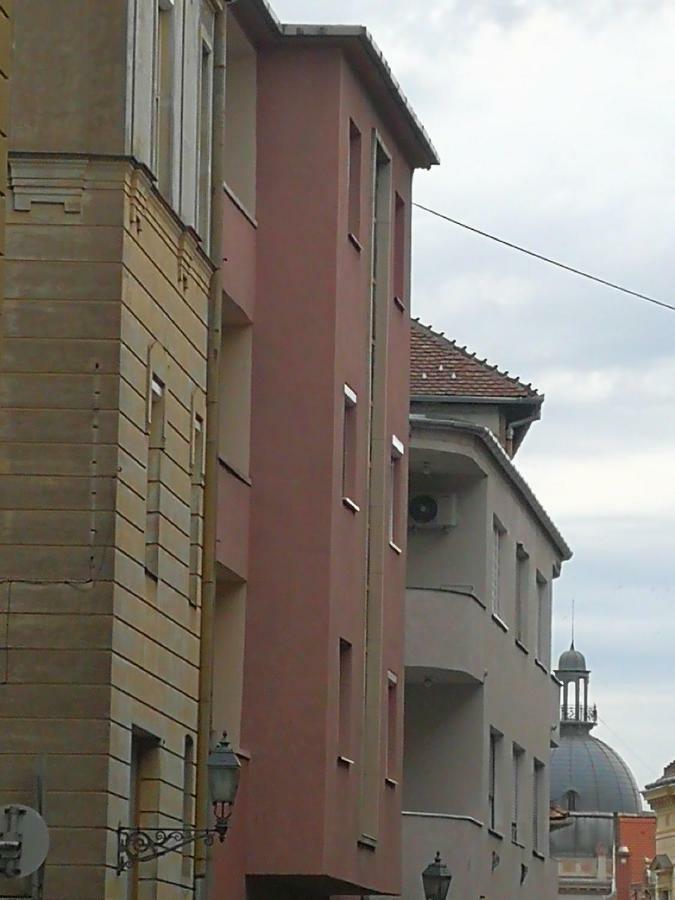 Centrum11 Peçuy Dış mekan fotoğraf